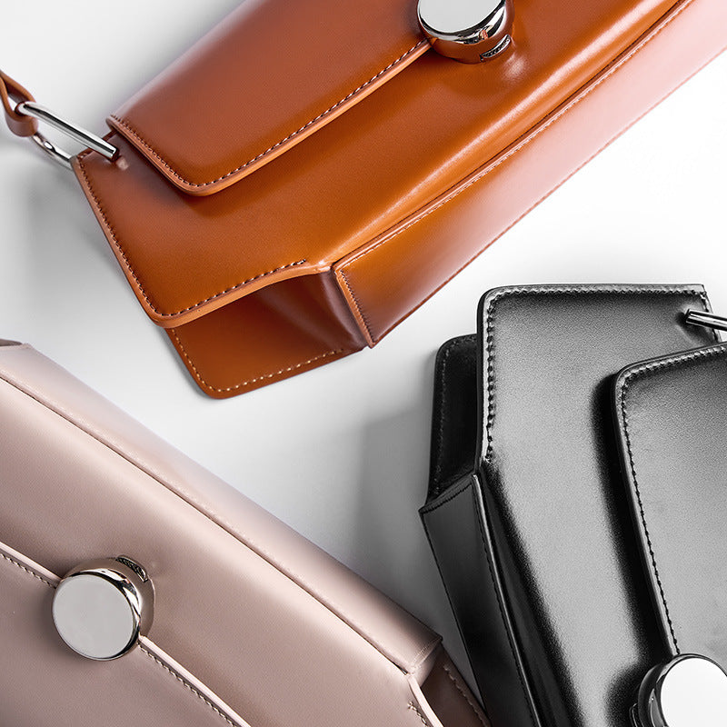 2026 New Women One-shoulder Handbag All-match Boat Shape Bag Niche Cool Commuting Underarm Ladies Bag