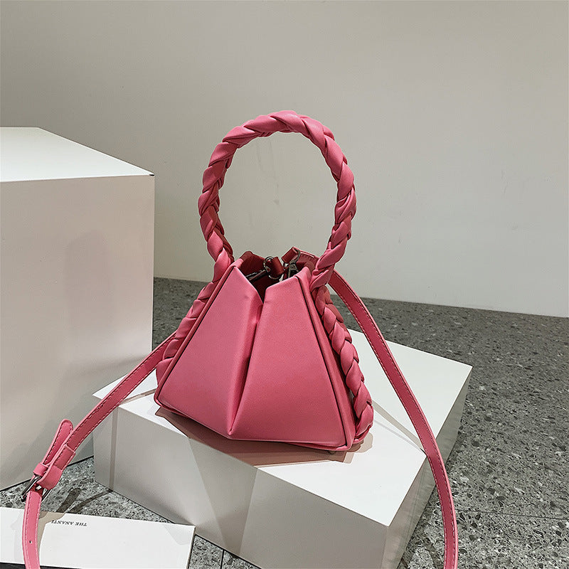 Triangle Bucket Handbags Women Clutch Purse Lady PU Leather Shoulder Bags With Weaving Handle tas wanita