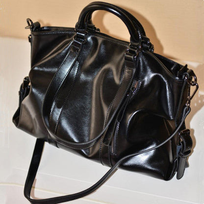 2026 new style oil wax leather bag fashionable handbag hobo shoulder messenger bag