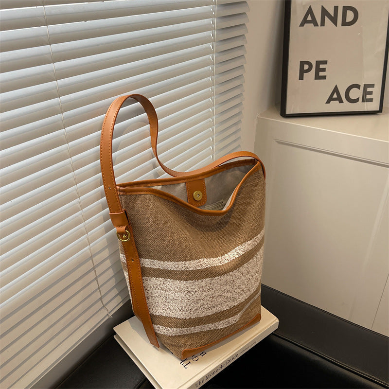 New Fashion Simple Tote Bag Large Capacity Bucket Bag Soft Canvas Shoulder Bag for Women