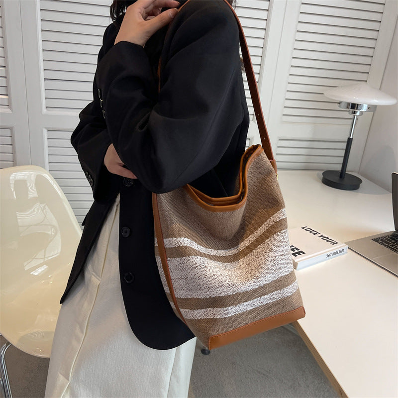 New Fashion Simple Tote Bag Large Capacity Bucket Bag Soft Canvas Shoulder Bag for Women