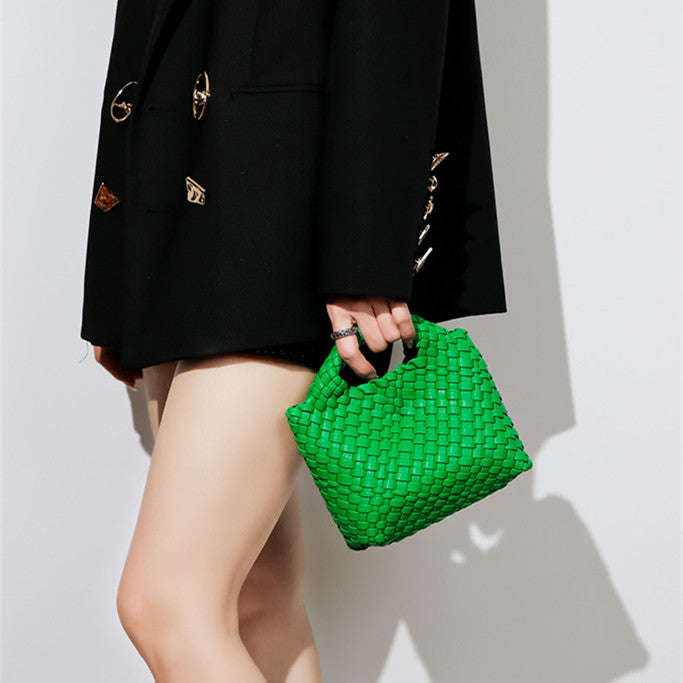 Small mini bucket bag exquisite cute high-end one-shoulder crossbody bag for women basket woven ladies hand bag