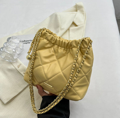 Women’s tote bag 2026 summer new fashion casual single shoulder bag Ladies designer bag quilted PU leather with chain
