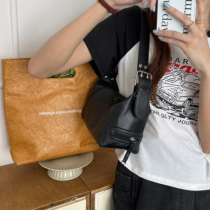 Design Leather Zipper single shoulder bag casual cool handbag retro 2026 new handbags