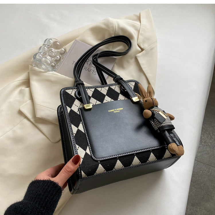 New Fashion Cross-body Bag Fashion Shoulder Bag Student Bag Women’s 2026 Autumn and Winter PU Single Guangdong Pendant Geometric
