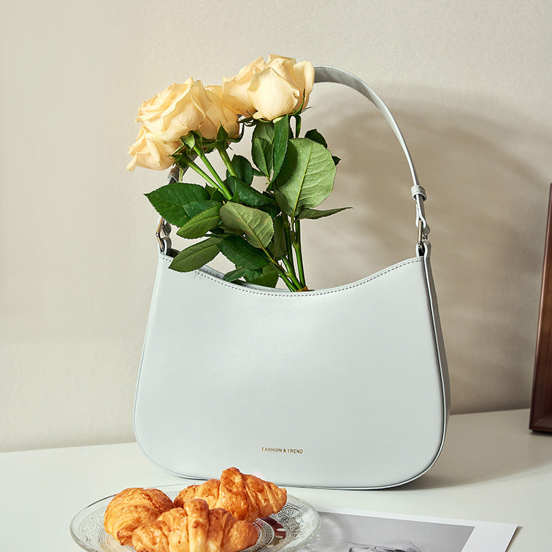 Genuine leather bag Women’s autumn and winter 2026 mobile phone shoulder bag Women’s zipper bag