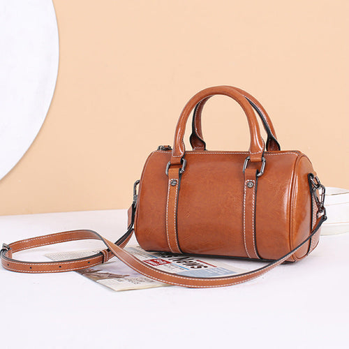 Oil Wax Cowhide Handbag 2026 New Trendy Womens Crossbody Handbag Boston Pillow Bag Genuine Leather Handbag