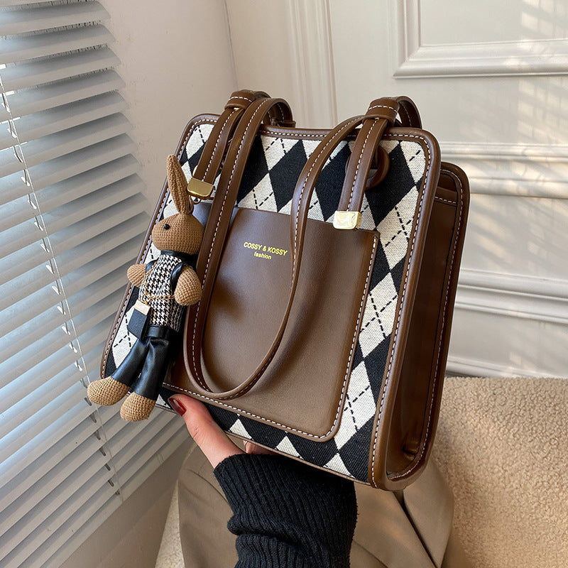 New Fashion Cross-body Bag Fashion Shoulder Bag Student Bag Women’s 2026 Autumn and Winter PU Single Guangdong Pendant Geometric