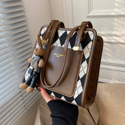 New Fashion Cross-body Bag Fashion Shoulder Bag Student Bag Women’s 2026 Autumn and Winter PU Single Guangdong Pendant Geometric